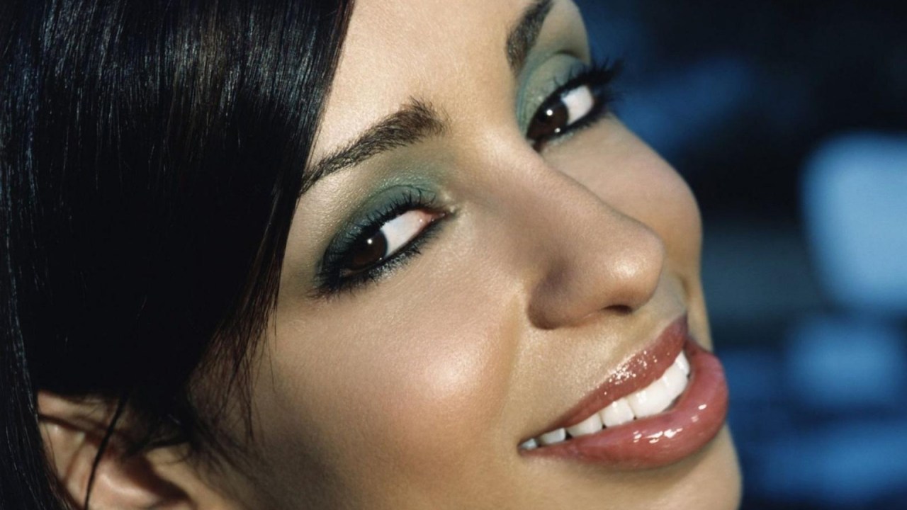 nativeimmergrant:  smoothzone:  Mya - Sweet XVI [EP]   That 3rd to last one yes lord