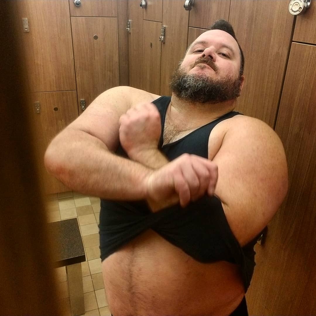 bearchaser: thethicken:     Was feeling chesty last night   OH. DAMN. 