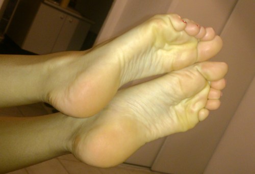 thefootbook:  Another Submission from an Anonymous Tumblr :)
