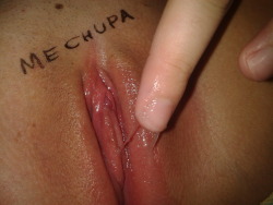 sexo-erotico: Me chupa até eu gozar na tua boca?  Chupo meeeeeeeesmo, vem aqui em!  Para mandar paquinhas clique em www.sexo-erotico.tumblr.com/submit 