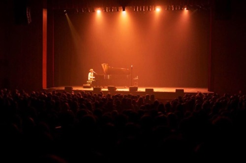 boburnahms:Bo Burnham performing at Indiana University of PA 11/3/14 source (x)