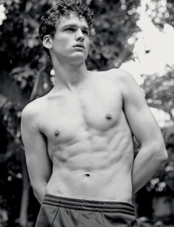 dannyboi2-model-behavior:  SIMON NESSMAN