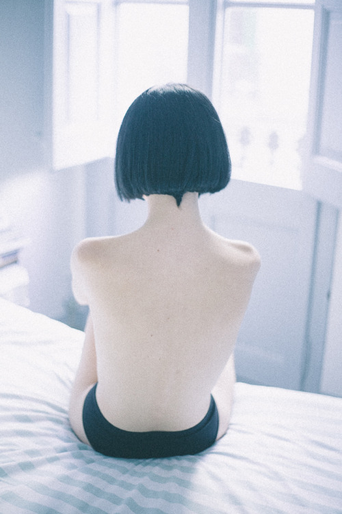 lovenenoso:  Aina Reigwww.lunademarte.com