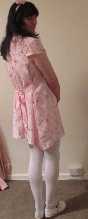 vickymarie6787:  Little exposed sissy girl Katie/kenneth dressed as a little girl in her pink girls 