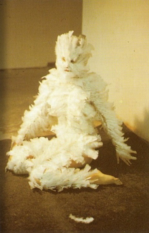 neo-catharsis: Ana Mendieta - Feathers on a Woman, University of Iowa, 1972 source:  spectrumvi