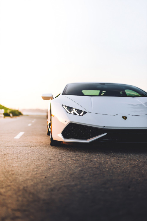 souhailbog:  Huracan  By   Daniel Bronshteyn | More 