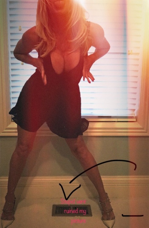 chicksgottahavefun:  So… this is the lingerie and the outfit i wore to the “club”.  It was an intense evening.  I’ll share more soon BUT, just so you know, this is what i wore.