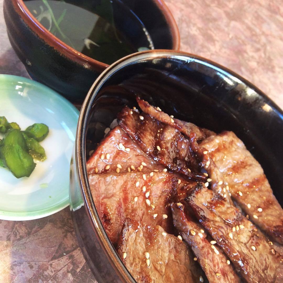 めしとふろ 鹿沼市のもうもう亭さんでカルビ丼 和牛カルビ丼 から カルビ丼 に変わってた めしとふろ 鹿沼市のもうもう亭さんでカルビ丼 和牛カルビ丼 から カルビ丼 に変わってた