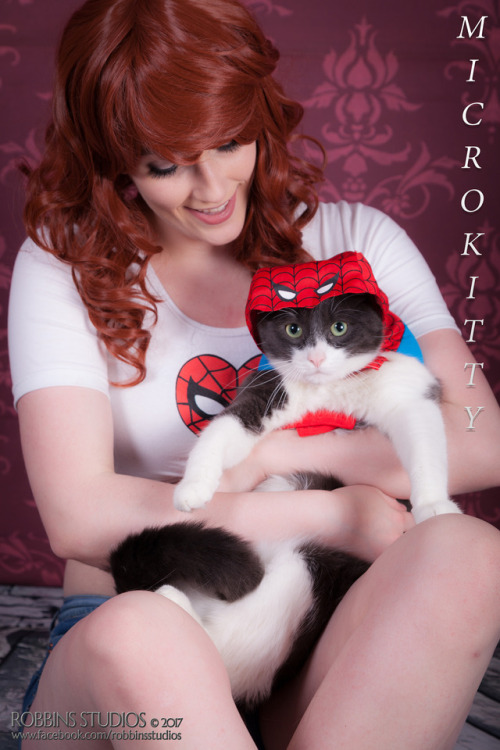 someone said I looked like someone else in my photos, which is fine and flattering, but that led to me realizing that I never posted the whole image! me with my spider baby <3 Obie is a good boy, a terrible spiderman, but a very good boy <3 