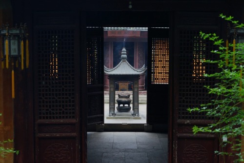 fuckyeahchinesegarden: Chinese temple by weber的web