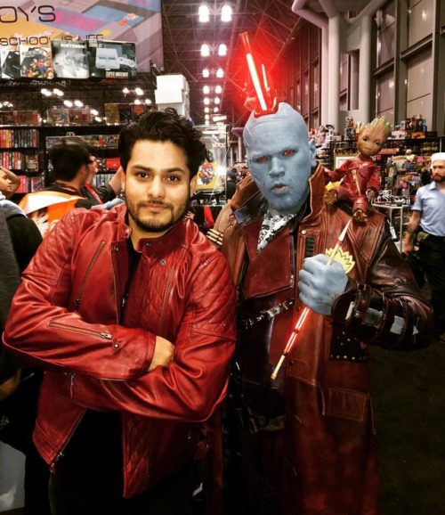 With my Daddy Yondu and Groot! I would have been a dope ravager! Right @michael_rooker ?
.
.
#yondu #ravagers #guardiansofthegalaxy #starlord #groot #newyorkcomiccon #nycc
