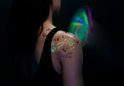 Glow-in-the-dark temporary tattoos for Tattly! ⚡Cover yourself in these magical designs; each one co