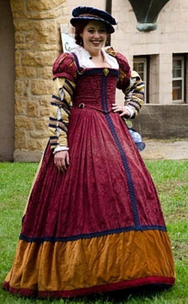 Elizabethan Red Gown ( Stronghold Olde English Faire, 2016)