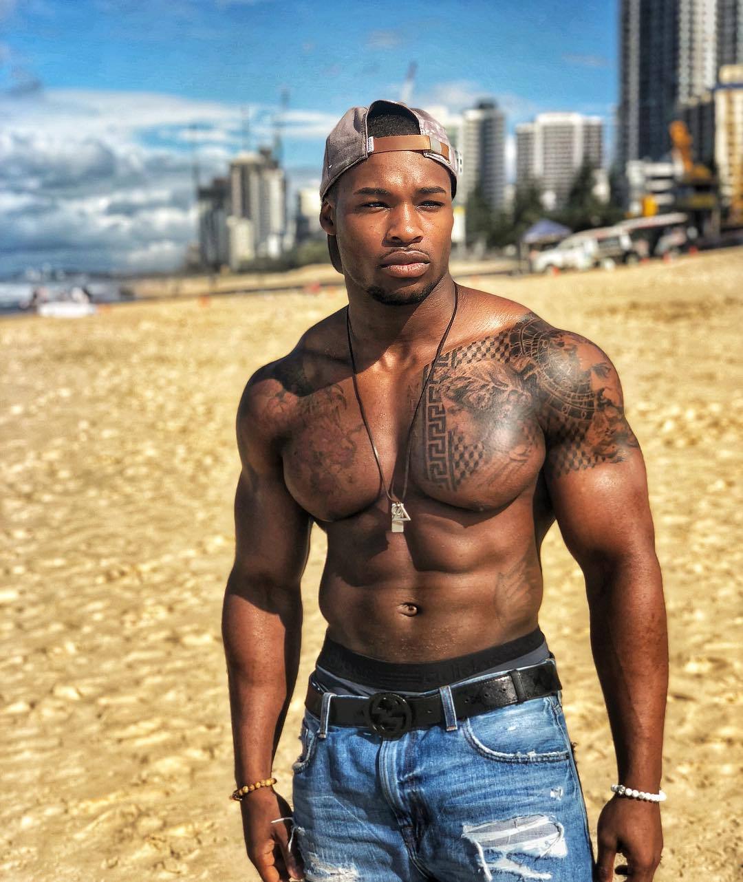 aworldofmenz:  hotblackmenwithtattoos:  A World of Menz  &lt;&lt;&lt;Follow