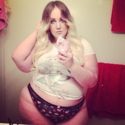acurvygirlinpink:  curvy-thick-bbw:khaleesidelrey:Its photoshoot time for this Khaleesi! Wearing my tiny littlemermaid shirt with beautiful rose panties from @penningtons  plussize plussizefashion plussizelingerie effyourbeautystandards honormycurves