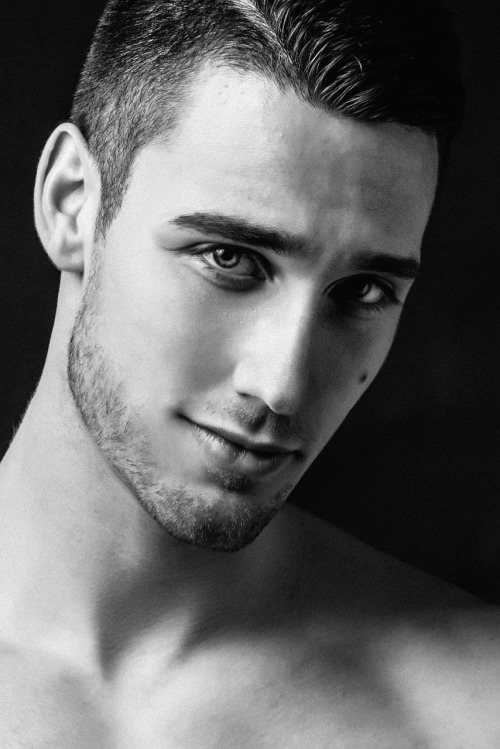 rawbeautyexpress:  German Model Daniel Maier by Tatchatrin Choeychom   http://rawbeautyexpress.tumblr.com/