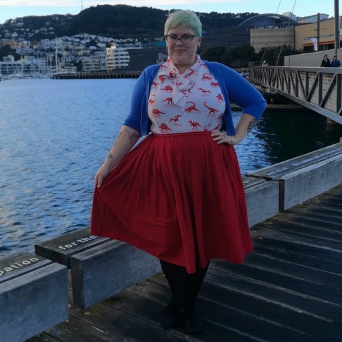 ilikeprettyclothes: I am steadily growing my #dinosaur clothing collection. Top - @uniquevintage Ski