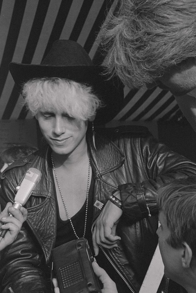 mydmlife:  Martin Gore interviewed on July 13th, 1985 -  Rockscene Festival, Brest