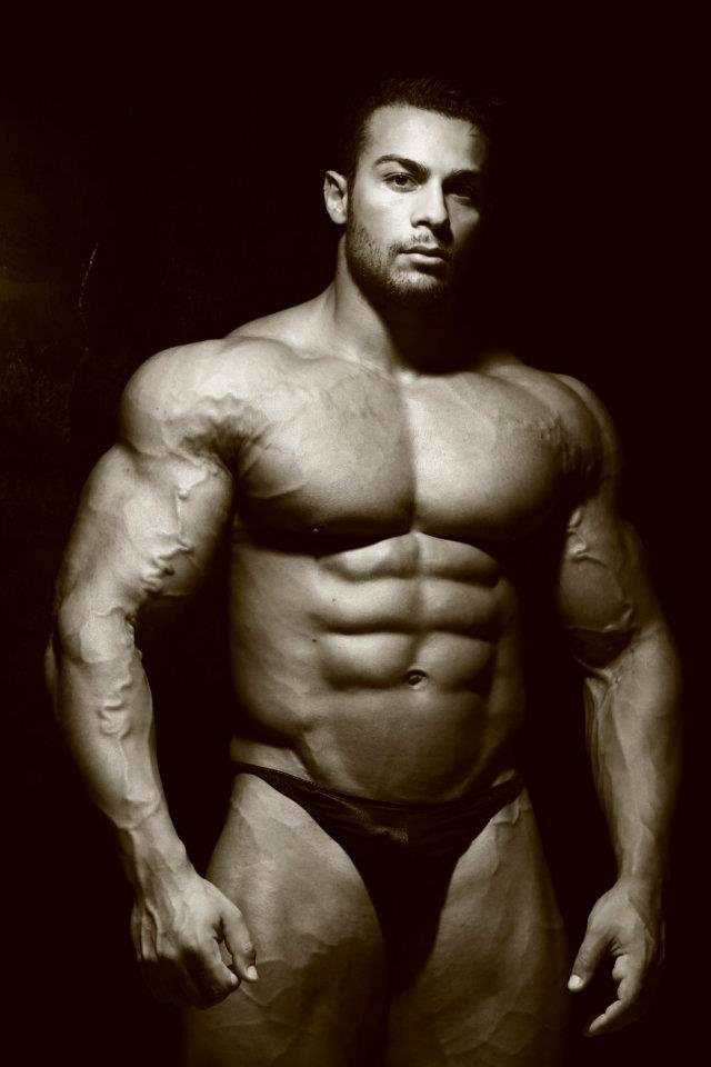 cdnlifter27:  Johan Fehd Karouani Photos: Bruno Perroud 