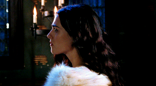 Professori Athena Devine F72b3bd6c1e64efad75405617e33d177dca86184