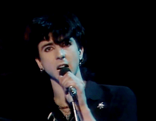 Soft Cell’s Marc Almond singing Torch on Top of the Pops.