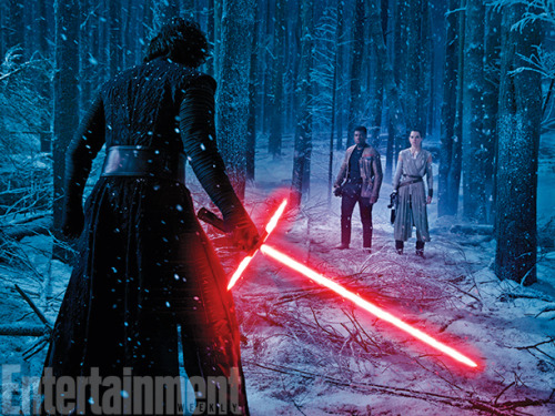 lukeskywalkers:Entertainment Weekly releases new stills of The Force Awakens (x)