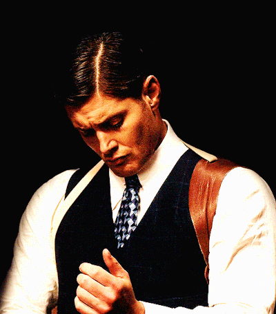 carry-on-my-wayward-imagines:  “Y/N, get me a cup of coffee would you, sweetheart?