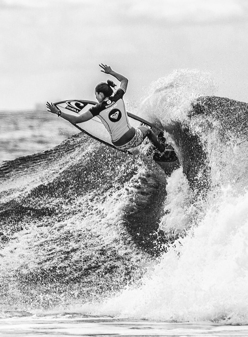 surf4living:  nr 6 in the world, malia manuel. snapper rocks, australia ph: tao jones