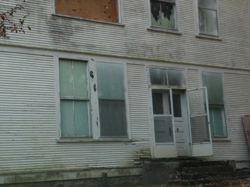gebeine:long ago this building use to house pregnant women