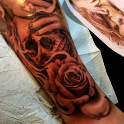 thievinggenius:  Tattoo done by Eric Marcinizyn. @ericmarcinizyn