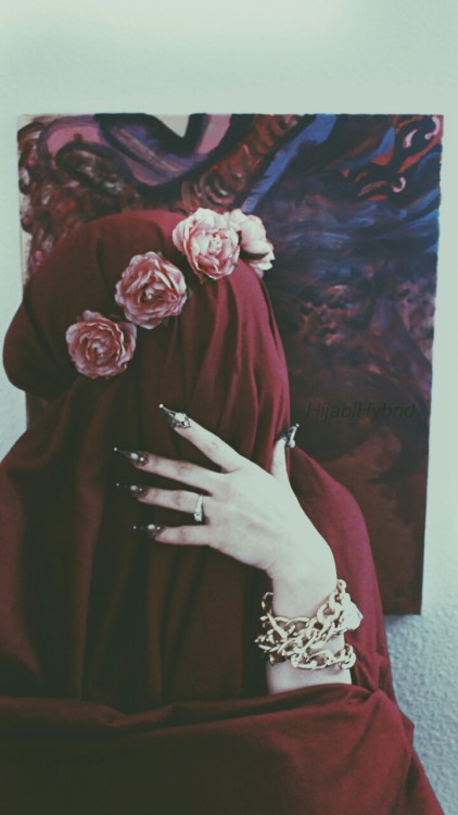 hijabihybrid: I have a thing for flowers, I seriously have dream about buying flowers.