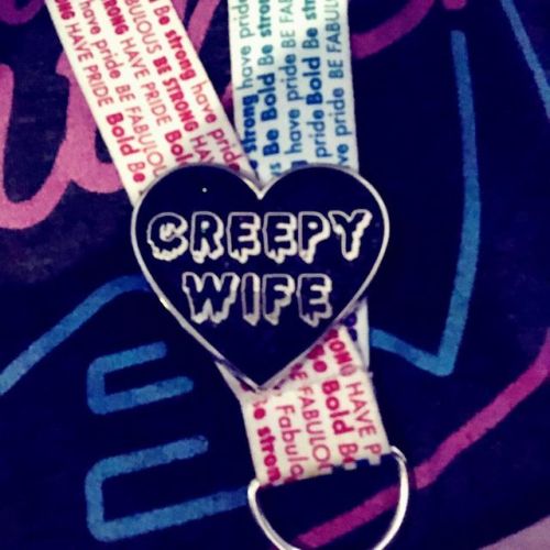 This felt appropriate for HHN this year… so I had to add it to my lanyard! ‍♀️ #creepywife #h