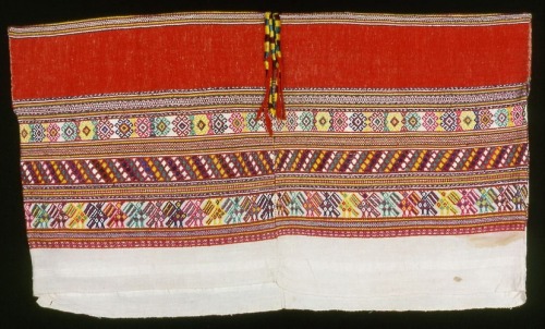 Blouse (Huipil), Maya, 1901, Art Institute of Chicago: Arts of the AmericasRestricted gift of Mrs. C