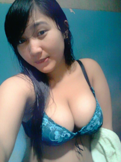 peliwat: themalaysexaddict: Versi lengkap. SEMOKKKKKK aduhhh saleha nice