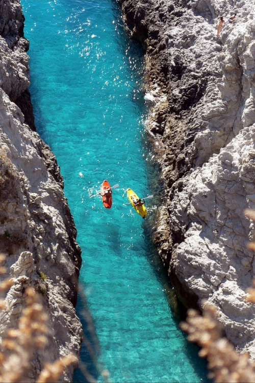 oceanpath:  Capo Vaticano | Italy (by Paolino Paperino on Flickr)