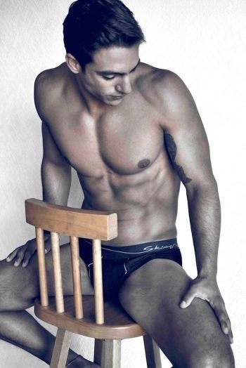 hotsexymenxxx:  Joaquín Ferreira 
