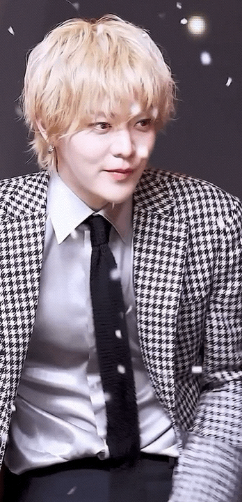 Hi! Could You Make A Be There For Me Yuta Gif? I Haven't Cone Across Many Recently, He's Seriously Underrated
