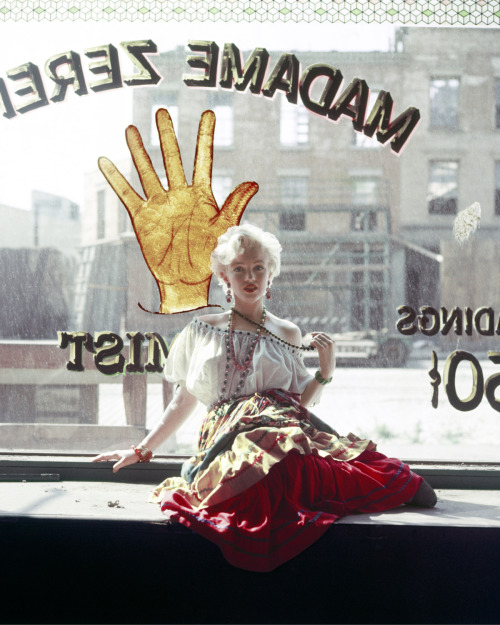 twixnmix:  Marilyn Monroe photographed by Milton H. Greene, 1956.On the back lots of 20th Century Fox in 1956, Milton and Marilyn embarked on one of their most versatile sessions, The Gypsy Sitting. This was done on one of their Sundays off while filming