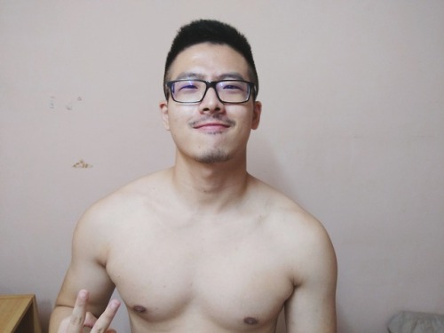 hotasianexposed: Follow and stay tuned for his vid.Head to www.instagram.com/bestofhunks/ &a