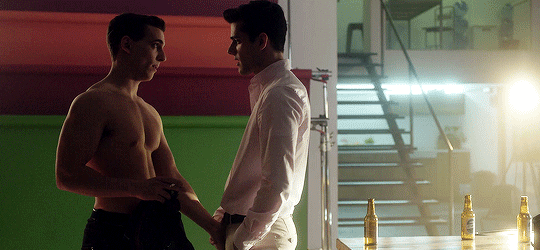 elitegifs: What do you think? Miguel Herrán y Álvaro Rico