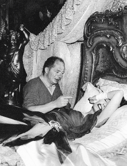 tippihedrens:  Gloria Swanson and Billy Wilder on set of Sunset Blvd. (1950) 