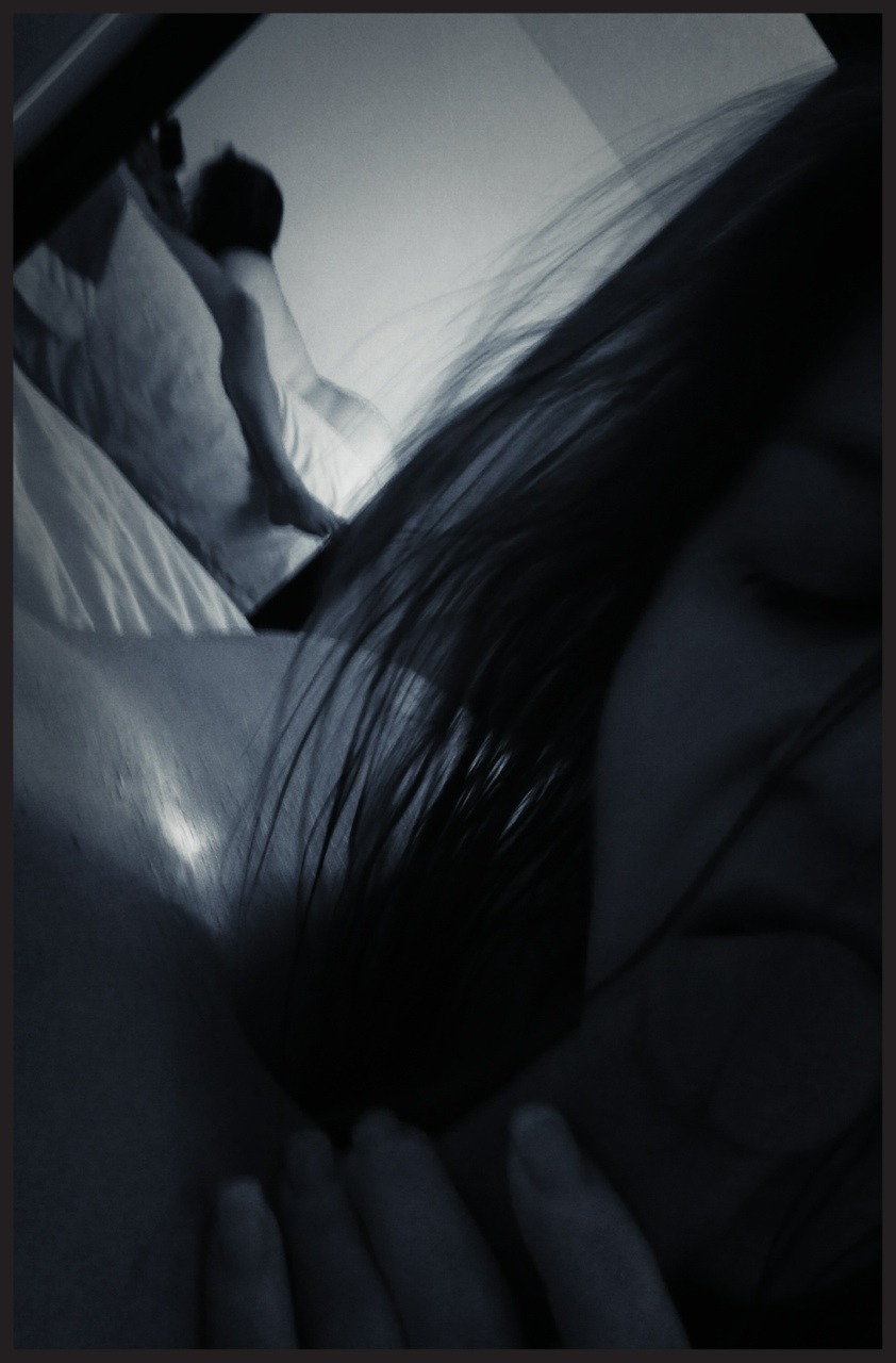 hedonus:  We love playing with reflections for our pictures…it’s like a sliding