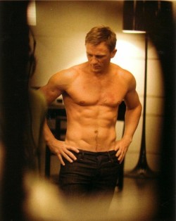 manculture:  Daniel Craig