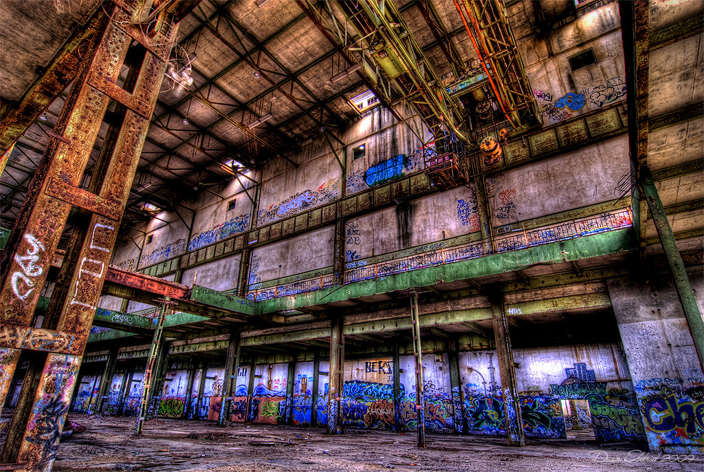 fuckyeahabandonedplaces:  South Fremantle Power Station. 