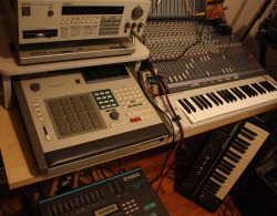 jordanssynths:  The studio setup for my “His Love” single; very Akai-centric with the S-950 (and a S-900 not in shot) and MPC-60 doing most of the work with the Casio RZ-1 handling some additional drums and Roland SH-9 handling mostly bass duties