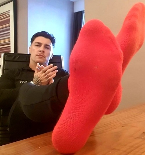 Socksandskins:  Https://Socksandskins.tumblr.com/