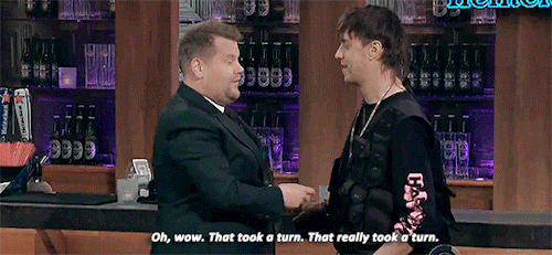 groovycasablancas:Is that what you’re calling this? A purse.