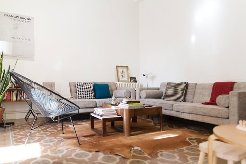 gravityhome:Home in Barcelona | photos by Lula PoggiFollow Gravity Home: Instagram - Pinterest - Fac