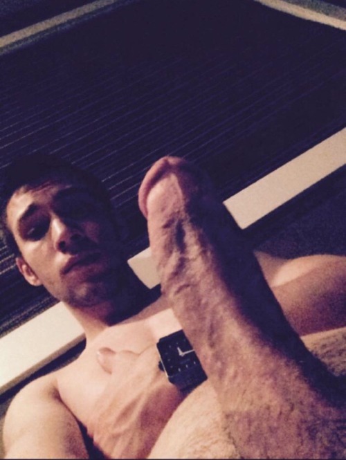 funnyboy86: Horny 19yo virgin
