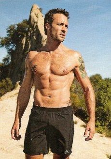 male-celebs-naked:  Alex O’Loughlin 1 See more here